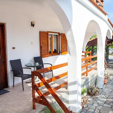 Kali House